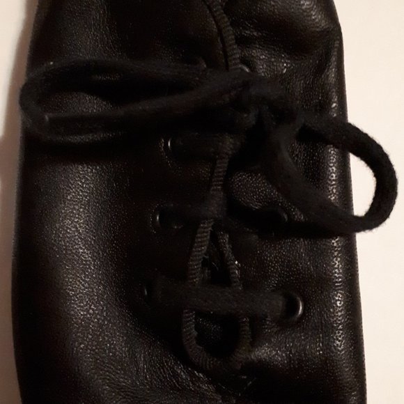 Capezio Jazz Dance Shoes - Picture 8 of 11